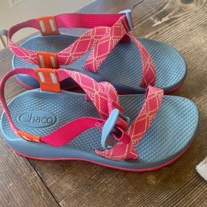 Chaco Big Girls Size 4